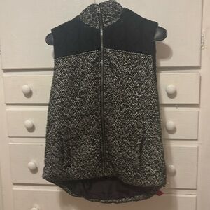 Prince & Fox Vest w/Removable Fur Trim